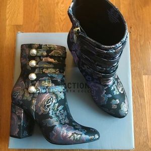 New Kenneth Cole Reaction Floral Boots 5.5 Bootie